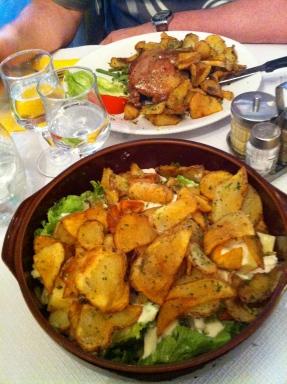 Cena en el Relais Gascón.Montmartre.París
